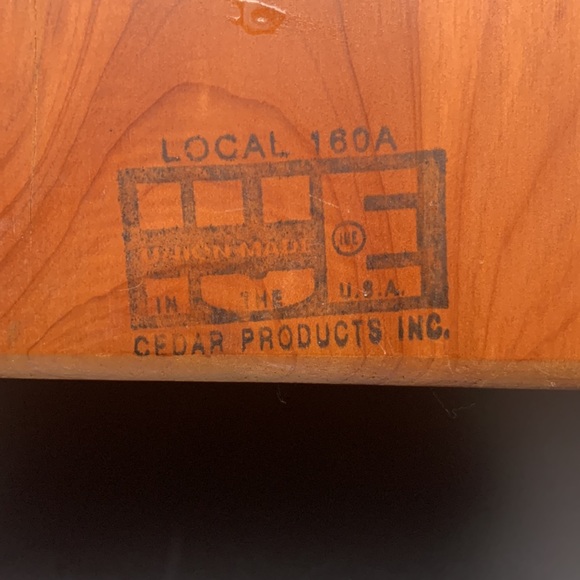 VNTG Cedar Wood Holy Bible Box - Picture 6 of 11